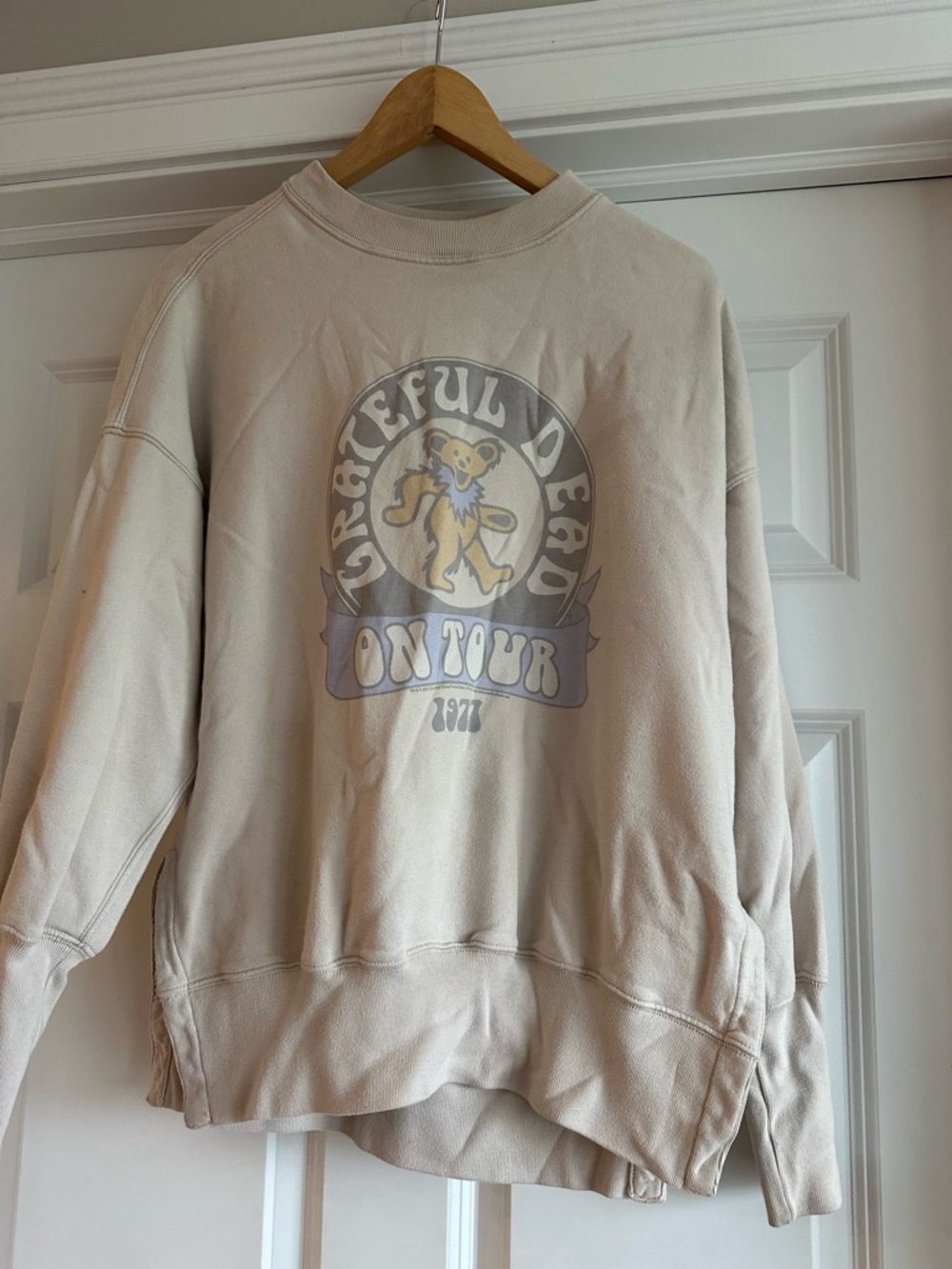 Abercrombie and fitch Grateful Dead teddy bear sweatshirt soft collection small
